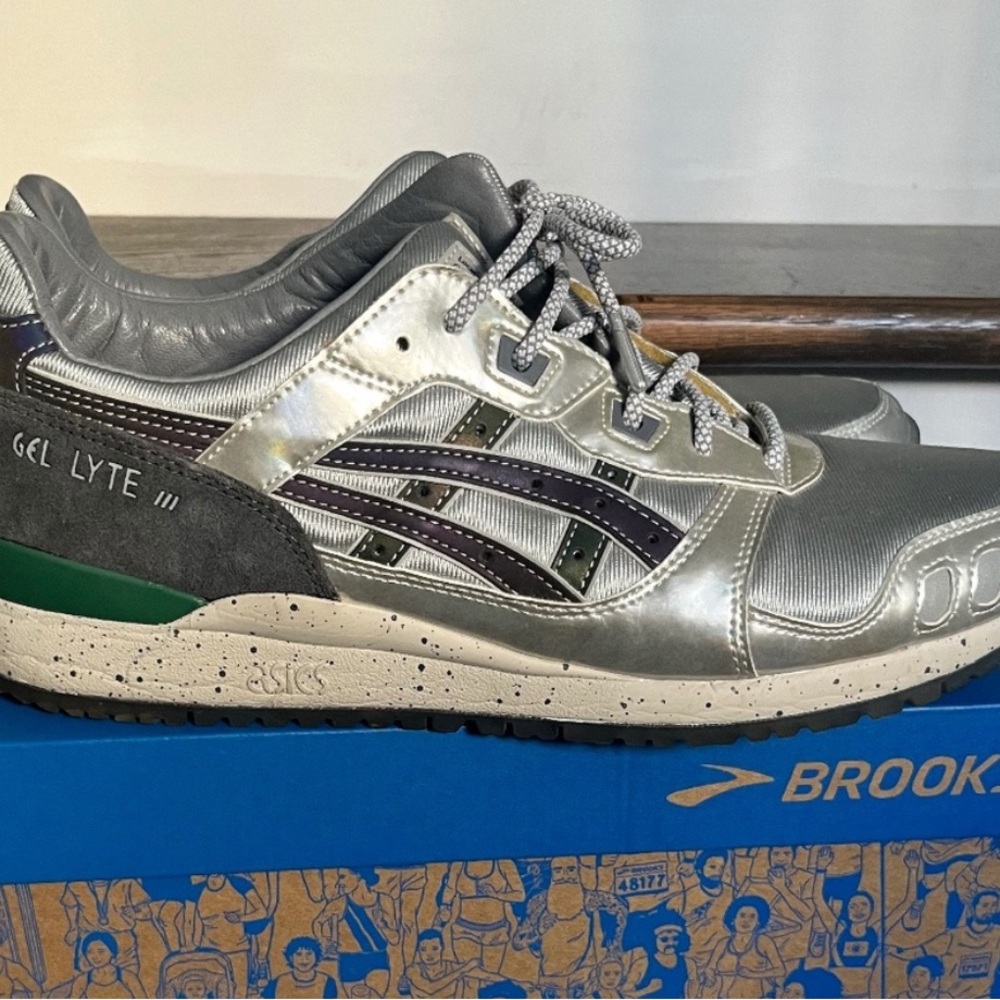 ASICS Gel Lyte III x HUNDRED% x SneakerLAH Lah Kuala Lumpur Twin Towers size 11 - Picture 7 of 7